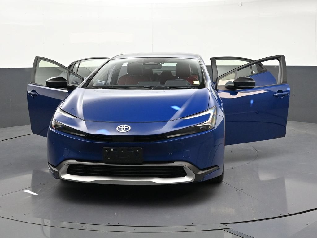 2026 Toyota Prius Plug-In Hybrid SE