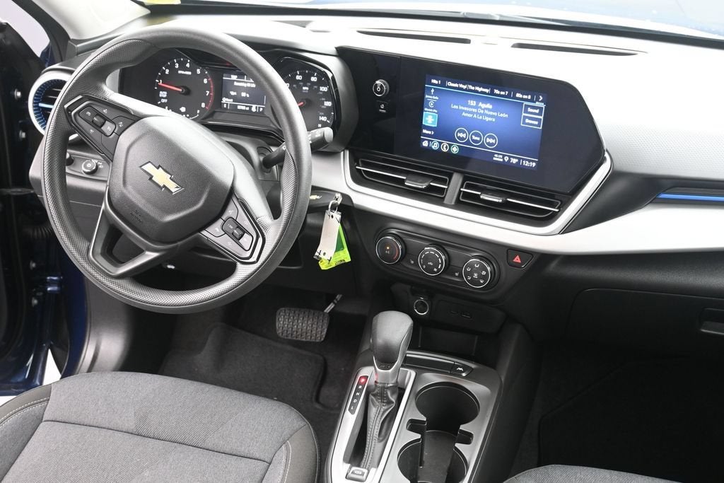 2024 Chevrolet Trax LS - Photo 14