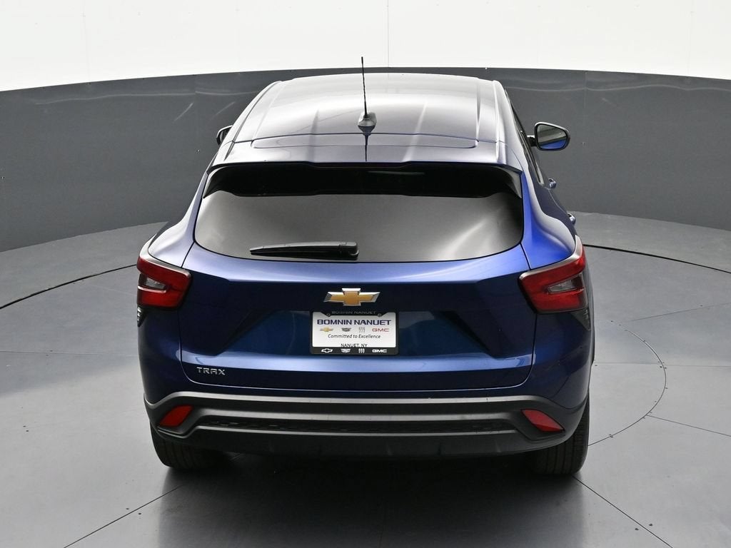 2024 Chevrolet Trax LS - Photo 19