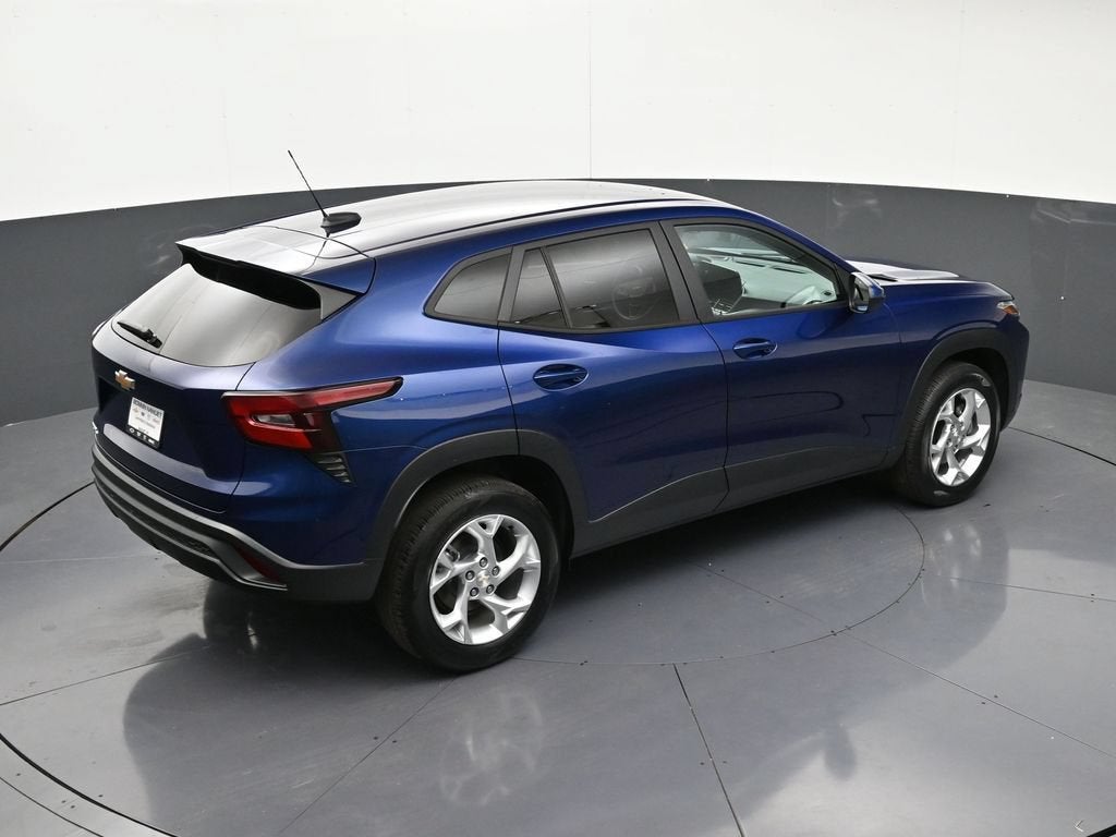 2024 Chevrolet Trax LS - Photo 20