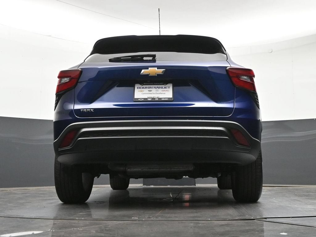 2024 Chevrolet Trax LS - Photo 27