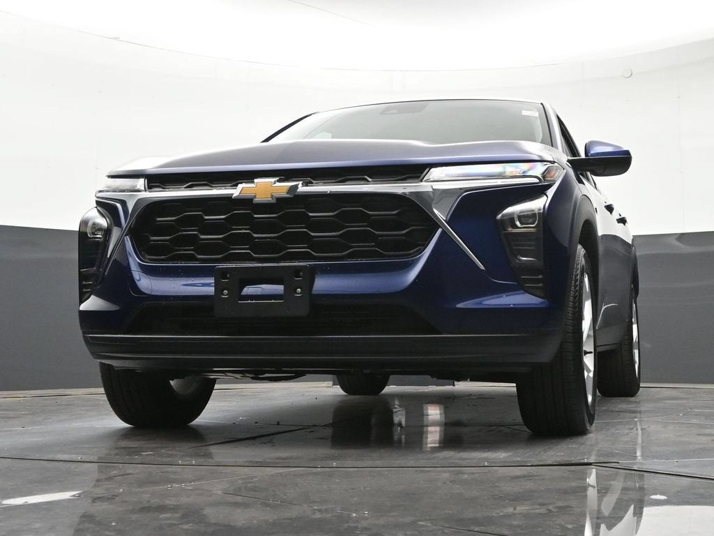 2024 Chevrolet Trax LS - Photo 31