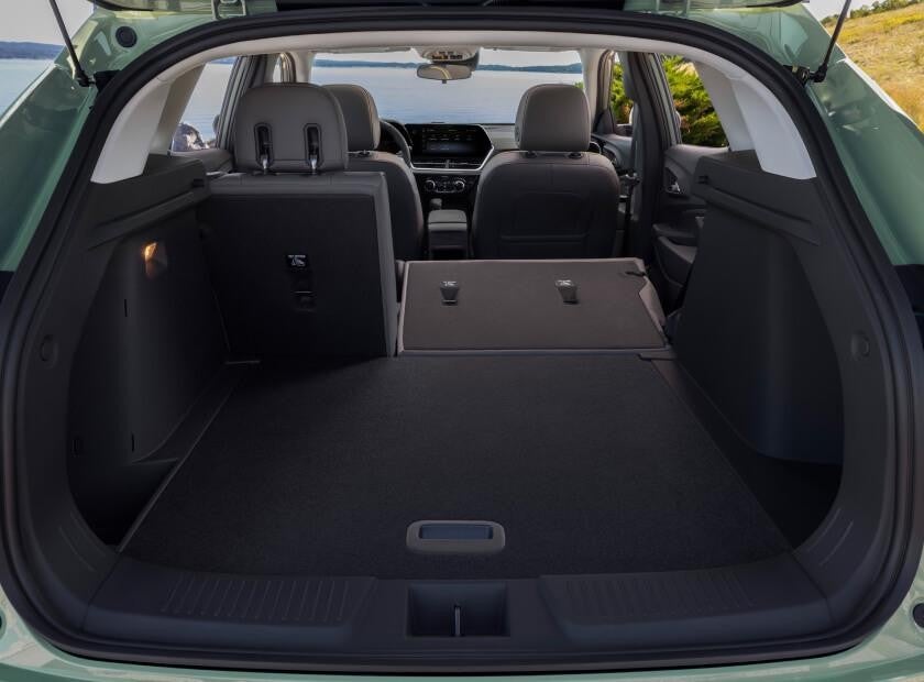 trax interior Bomnin Chevrolet Buick GMC Nanuet in Nanuet NY