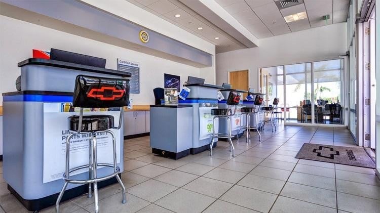 service center interior Bomnin Chevrolet Nanuet in Nanuet NY